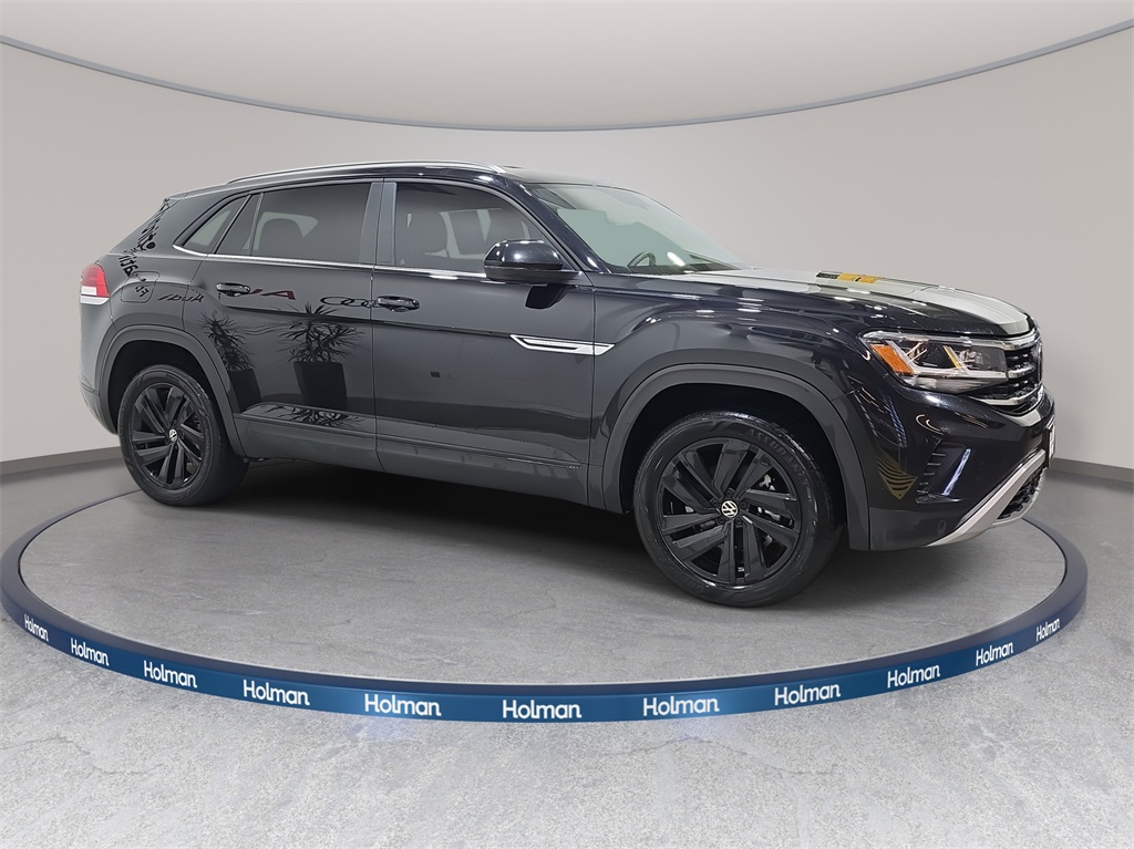2023 Volkswagen Atlas Cross Sport V6 SE Technology photo 2
