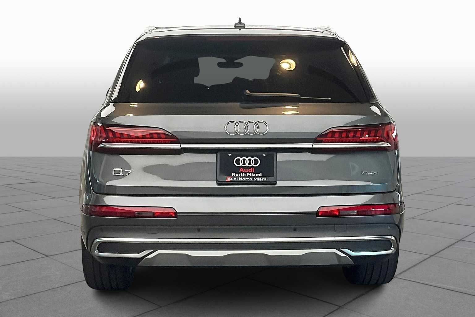 2021 Audi Q7 Premium Plus photo 4
