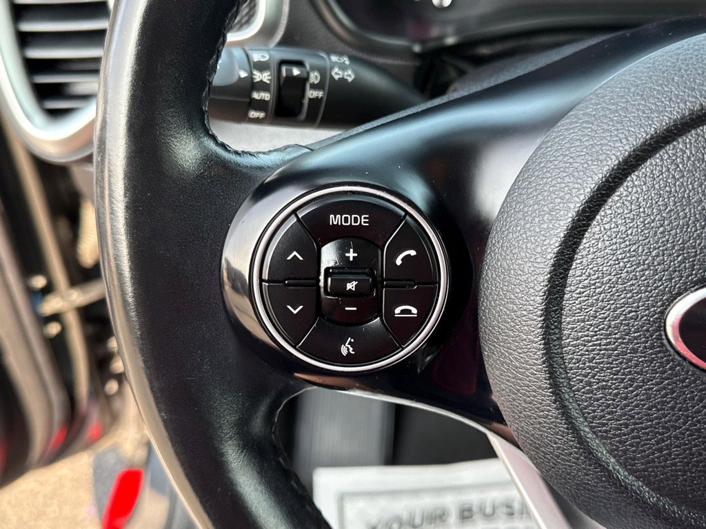 2020 Kia Soul GT-Line photo 12