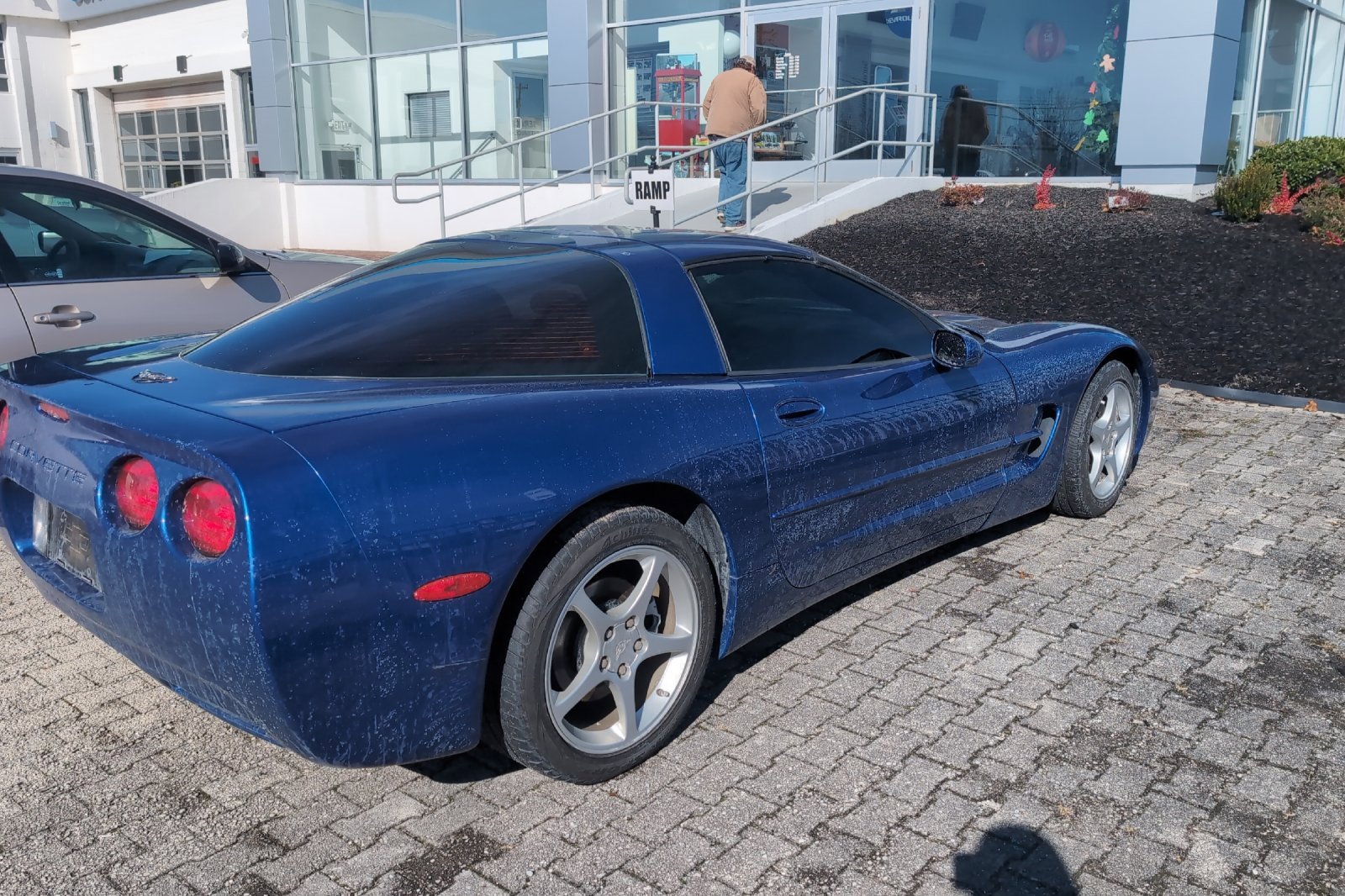 2003 Chevrolet Corvette Base photo 3