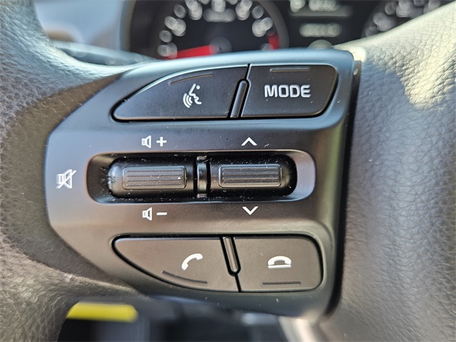 2022 Kia Rio S photo 25