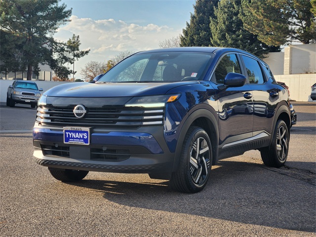 2025 Nissan Kicks SV photo 2