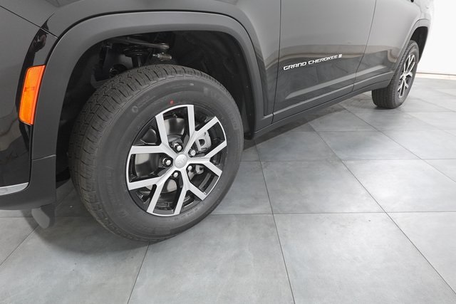 2025 Jeep Grand Cherokee Limited photo 31