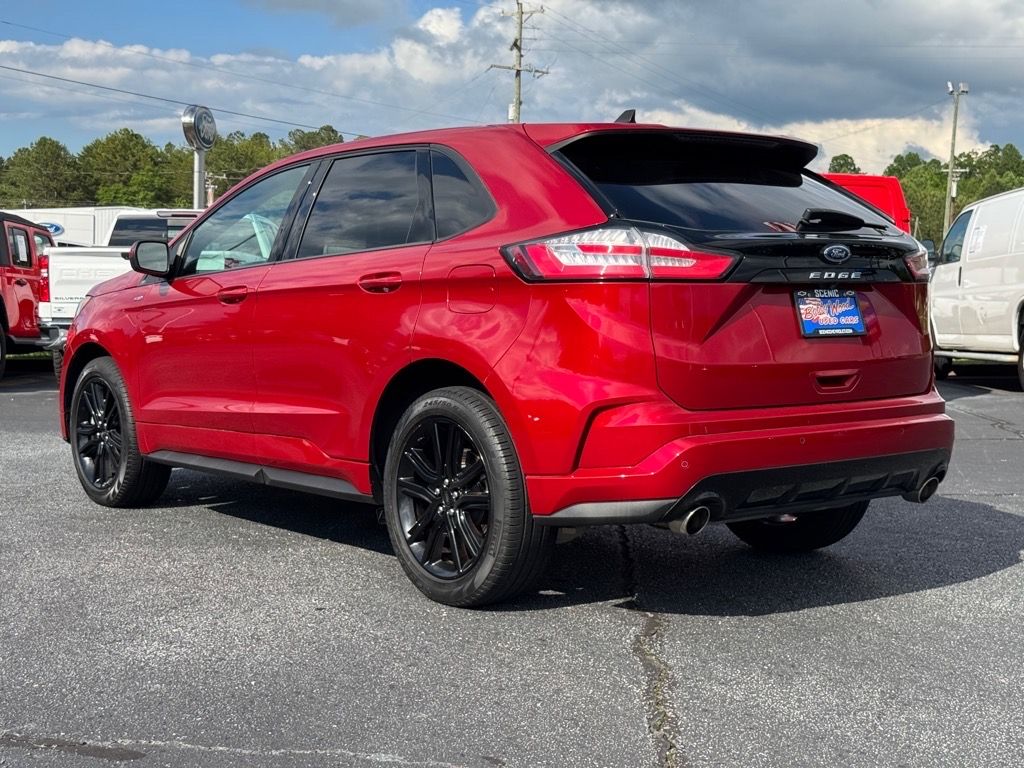 2021 Ford Edge ST photo 4