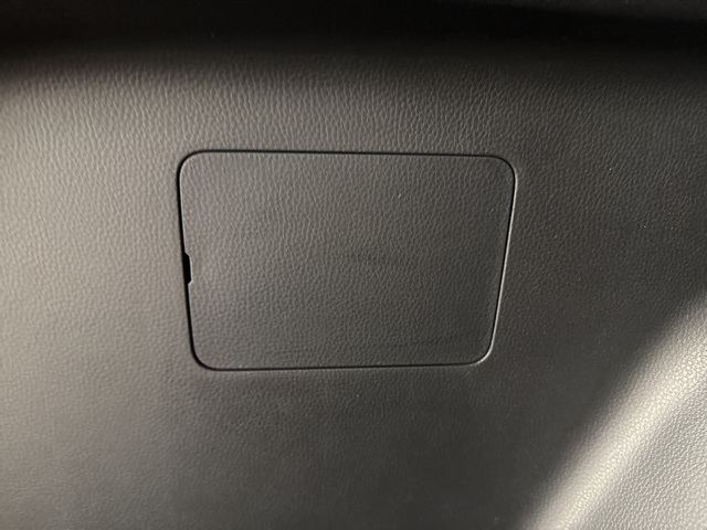 2022 Toyota RAV4 Hybrid XLE photo 23