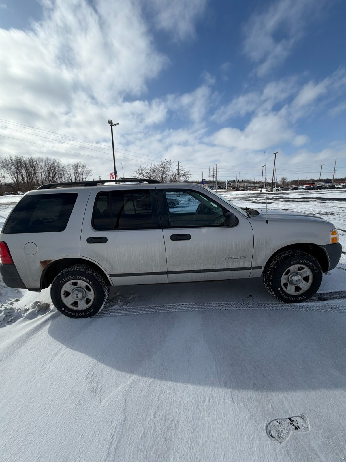 Used 2004 Ford Explorer XLS with VIN 1FMZU72KX4UA81926 for sale in Warsaw, IN