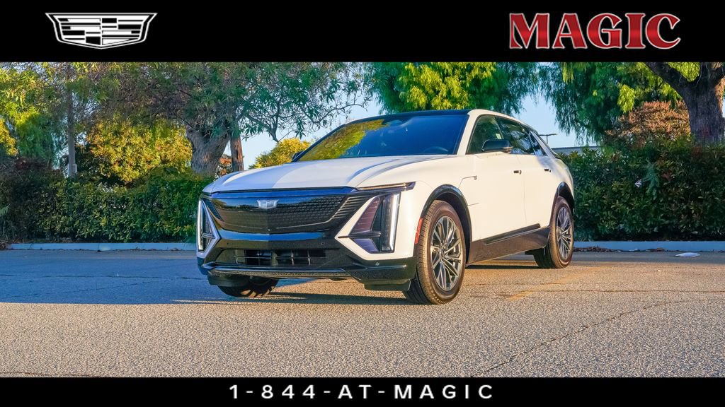 2026 Cadillac LYRIQ Sport's photo