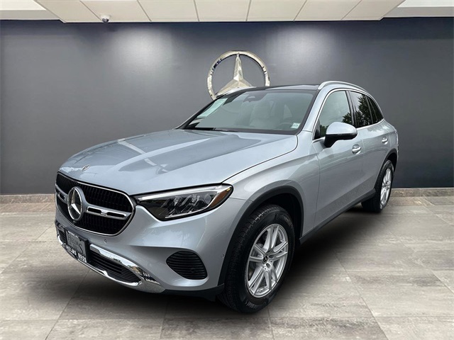 2025 Mercedes Benz GLC 300 4MATIC photo 6