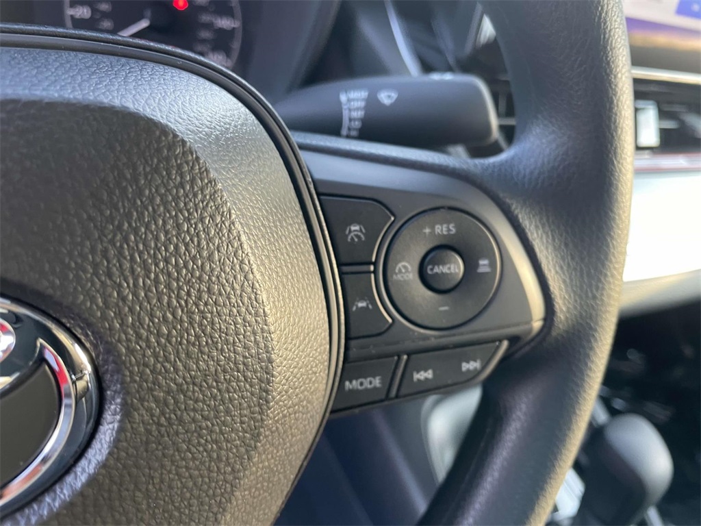 2025 Toyota Corolla LE photo 22