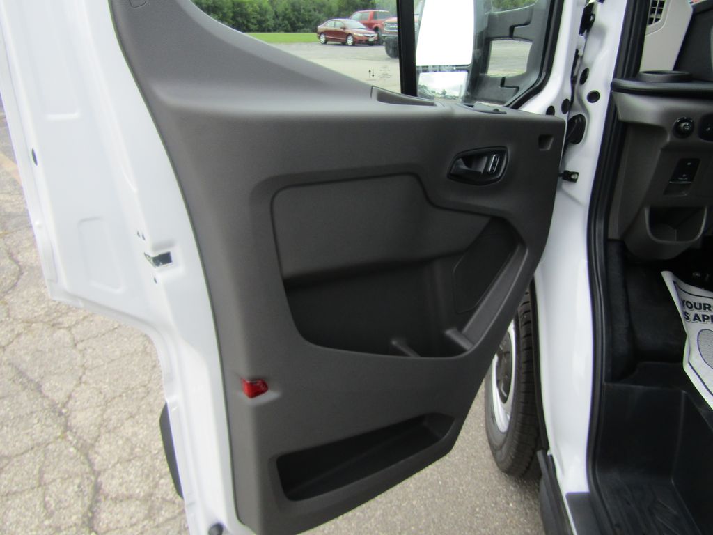 2025 Ford Transit Cargo Van photo 10