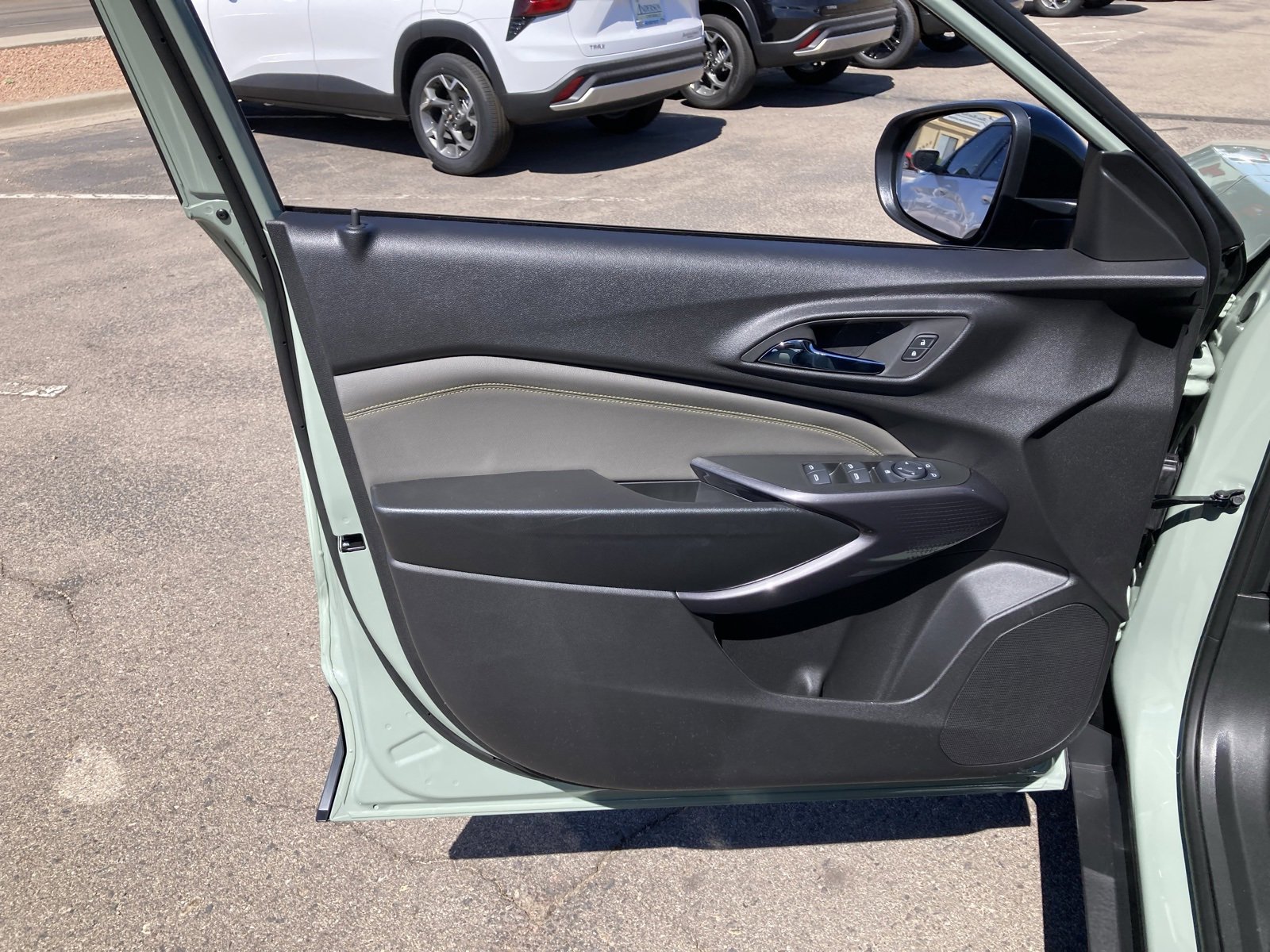 2026 Chevrolet Trax ACTIV photo 11