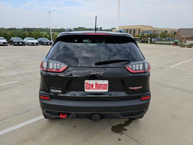 2022 Jeep Cherokee Trailhawk photo 2