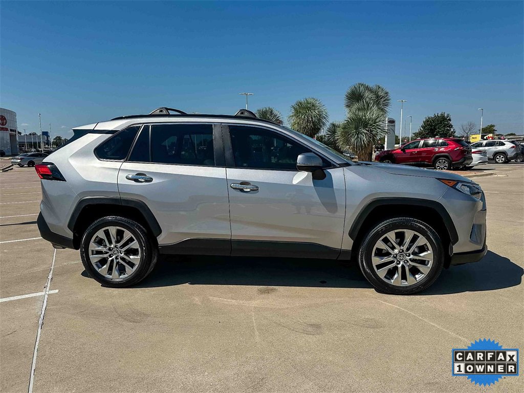 2021 Toyota RAV4 Limited photo 2