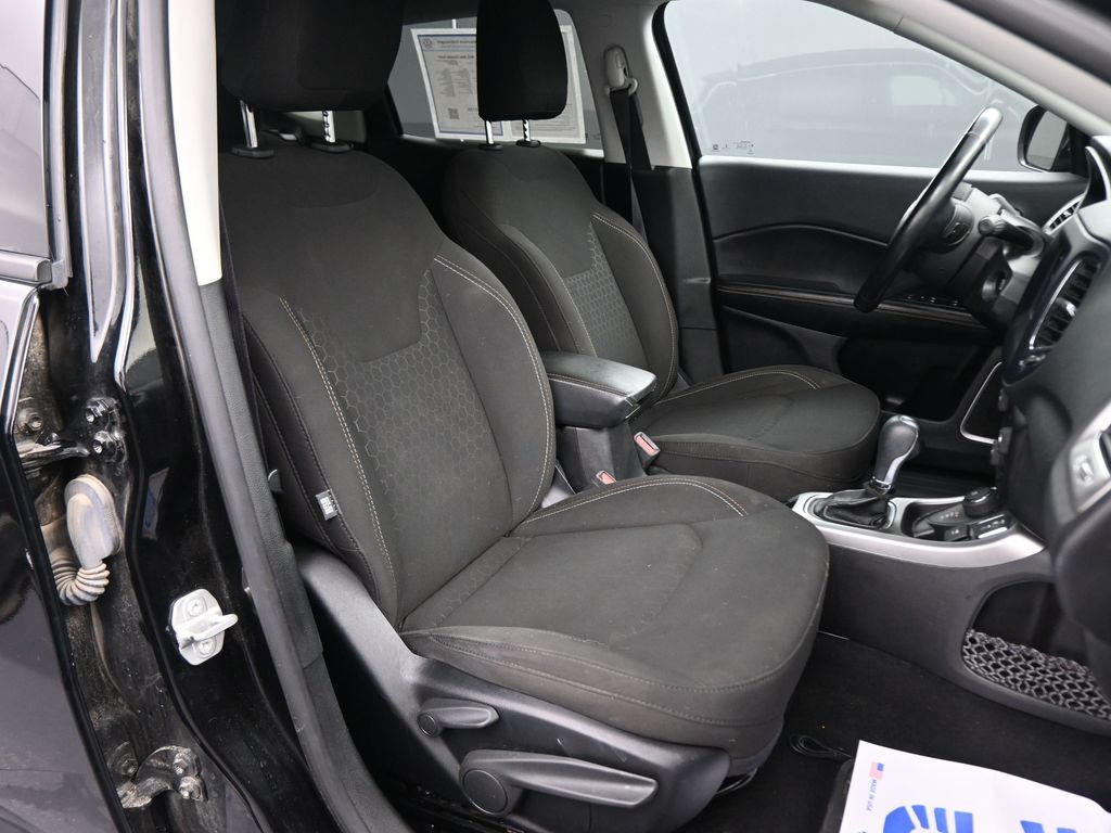 2021 Jeep Compass Sport photo 44