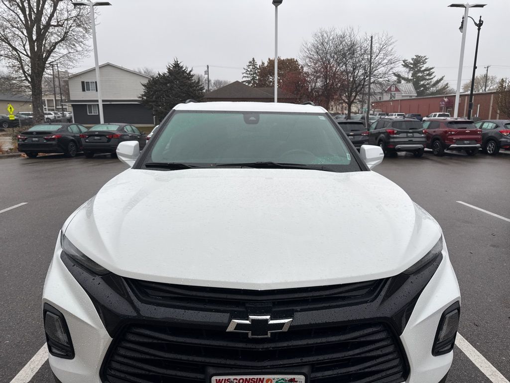 2022 Chevrolet Blazer 2LT photo 2