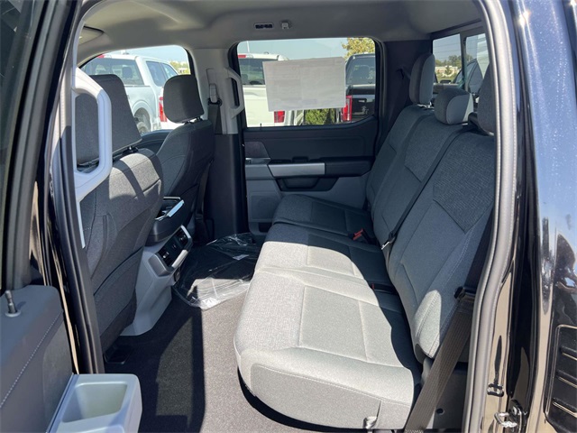 2025 Ford F-150 XLT photo 12