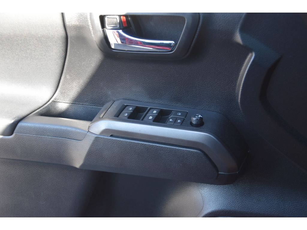 2019 Toyota Tacoma TRD 4x4 photo 20