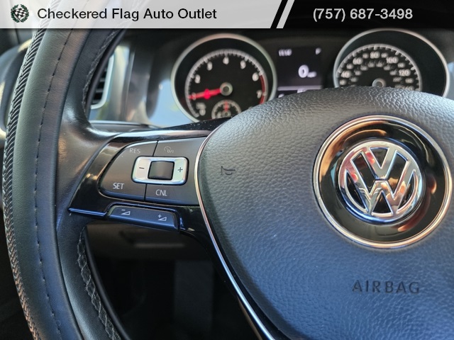 2018 Volkswagen Golf TSI S photo 11