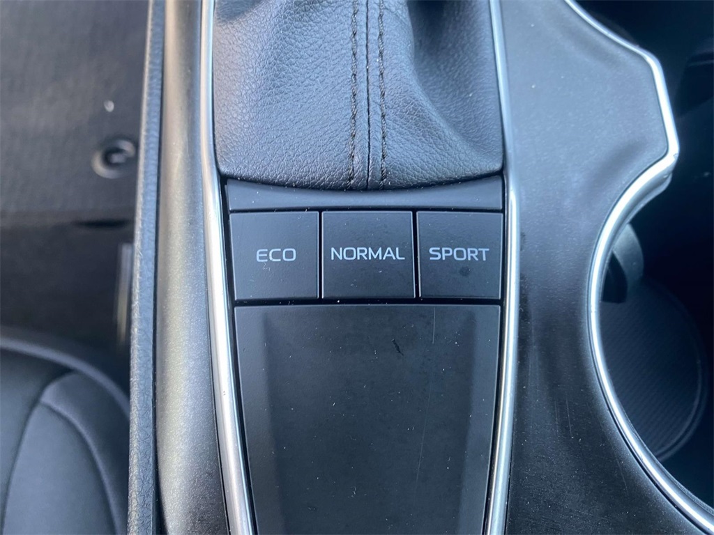2024 Toyota Camry LE photo 19