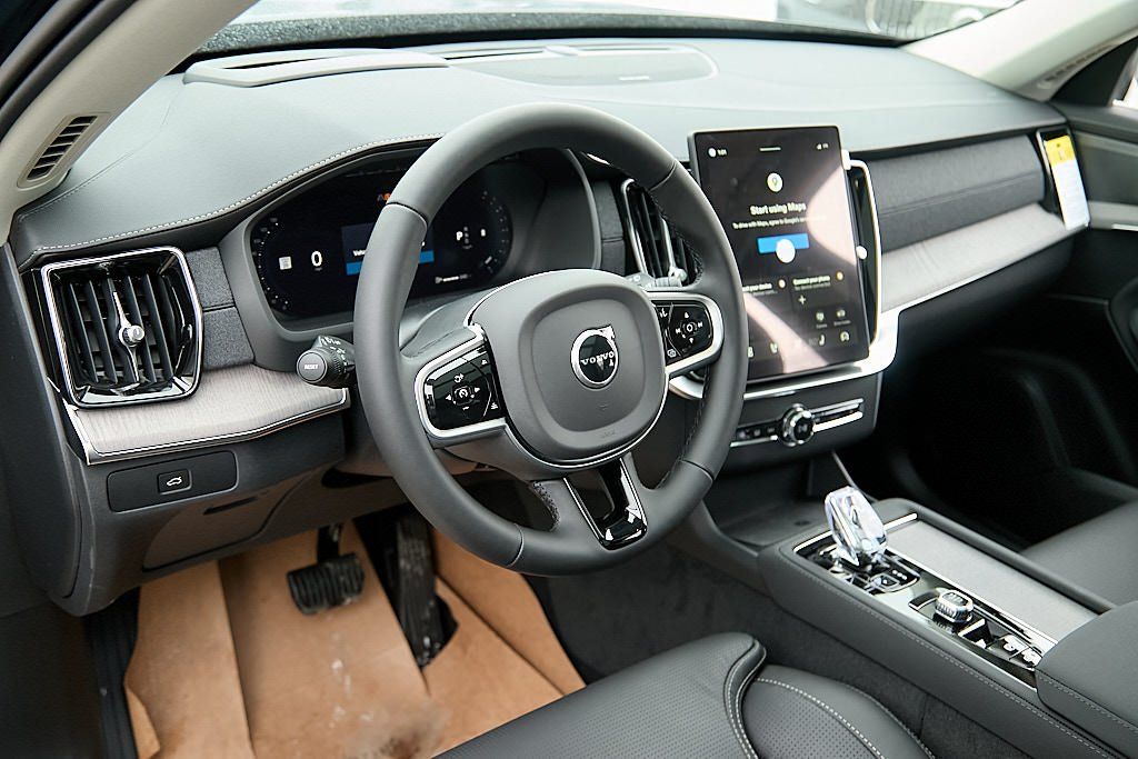 2026 VOLVO XC90 - Image 12