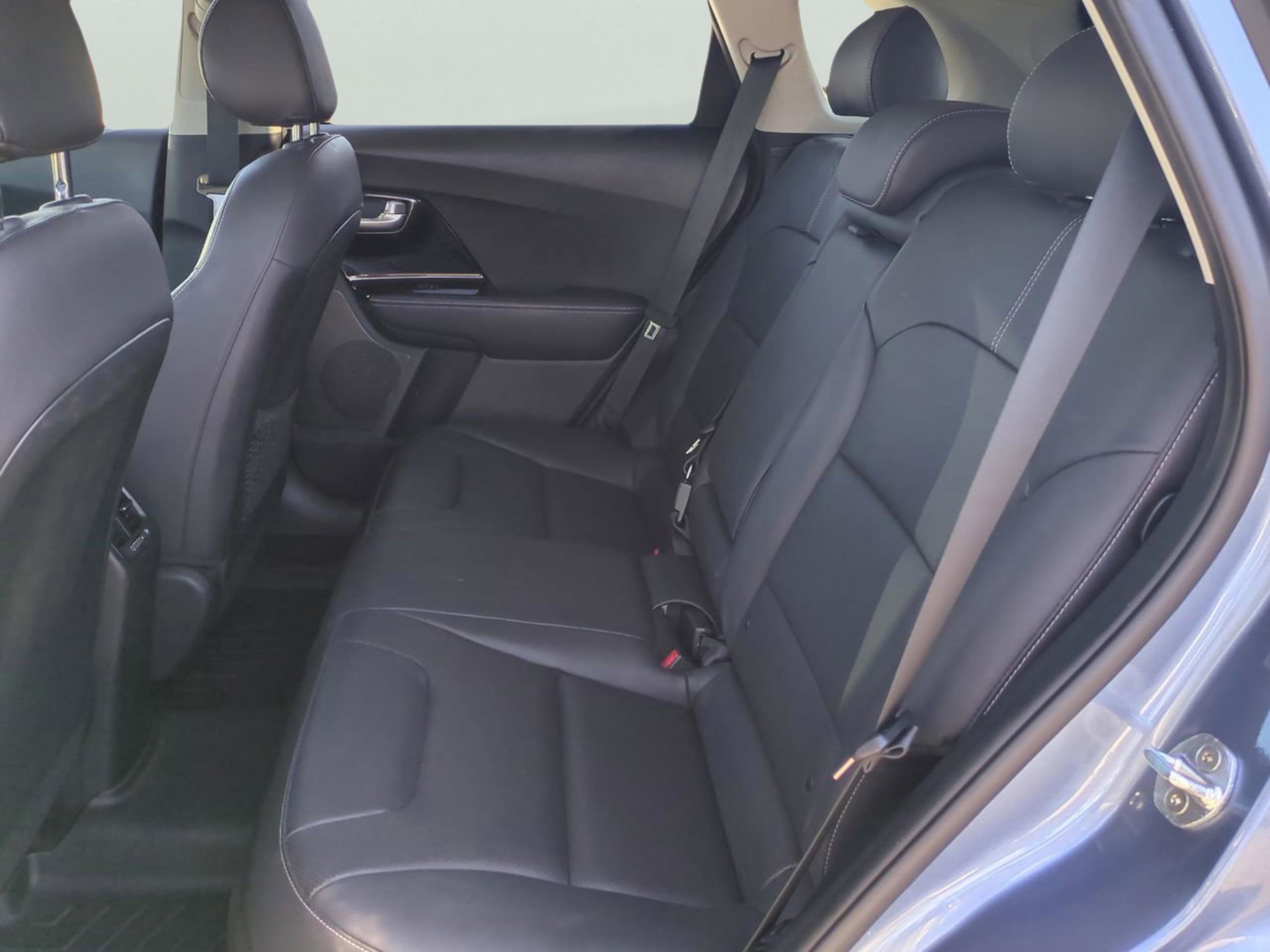 2020 Kia Niro EX Premium photo 13