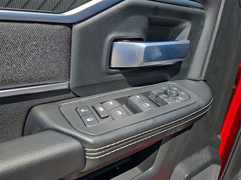 2025 Ram 2500 Big Horn photo 13