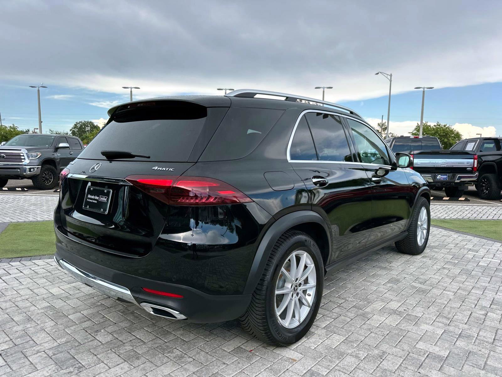 2024 Mercedes Benz GLE 350 photo 3