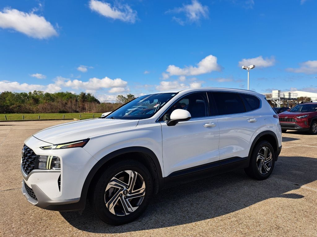 2023 Hyundai Santa Fe SE's photo