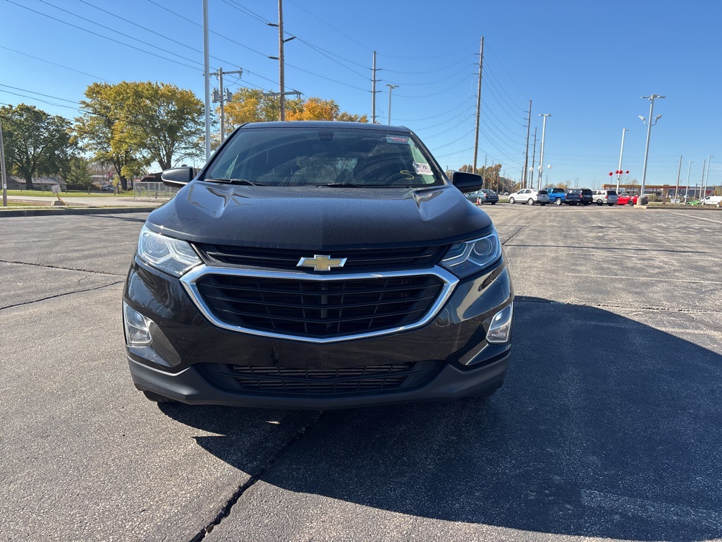 2019 Chevrolet Equinox LT photo 2