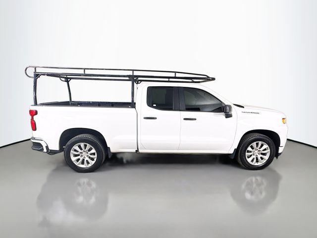 2021 Chevrolet Silverado 1500 Custom photo 2