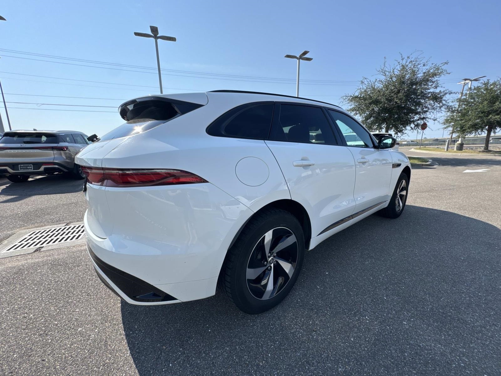 2024 Jaguar F-PACE P250 R-Dynamic S photo 4