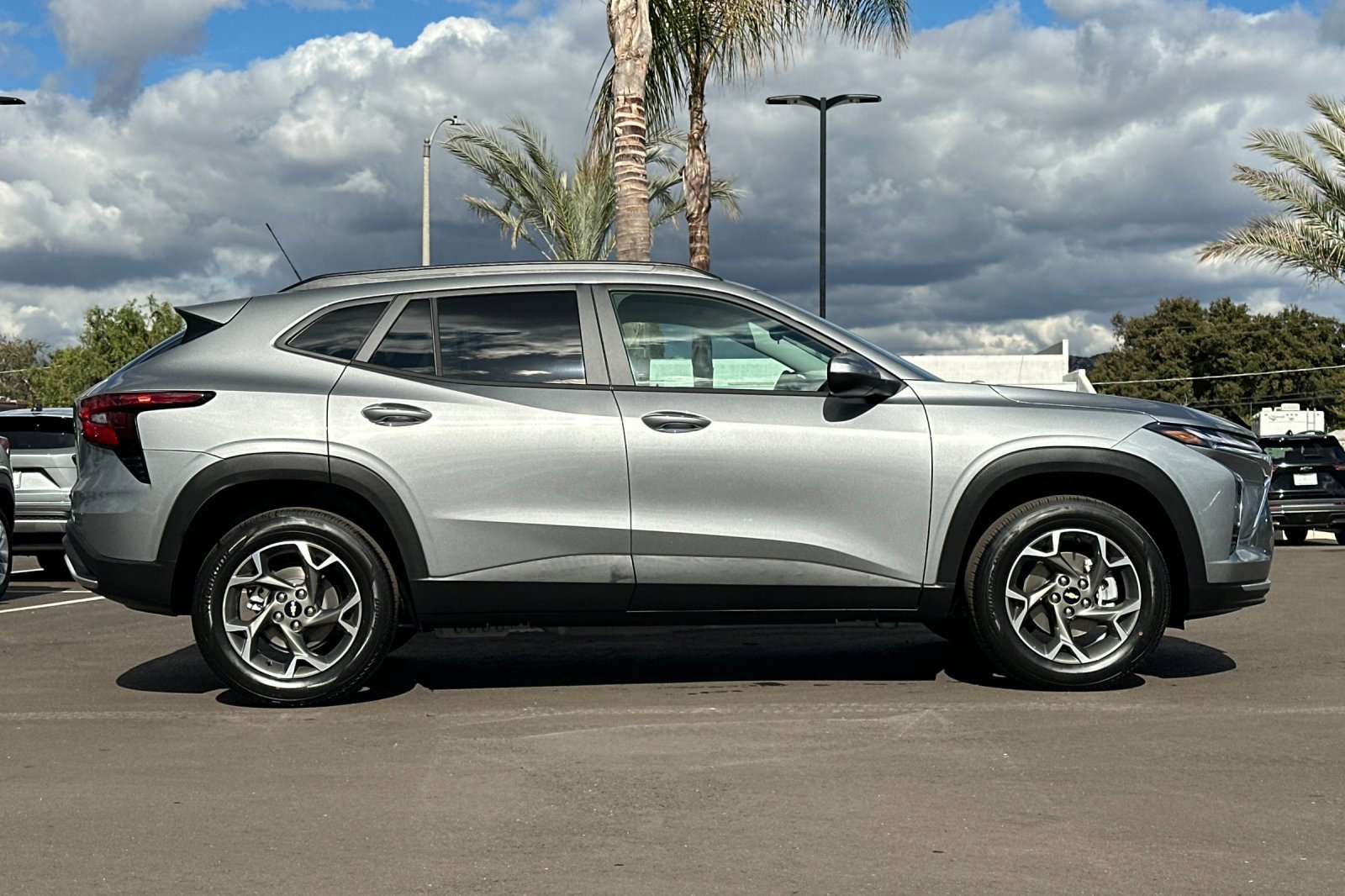 2026 Chevrolet Trax LT photo 3