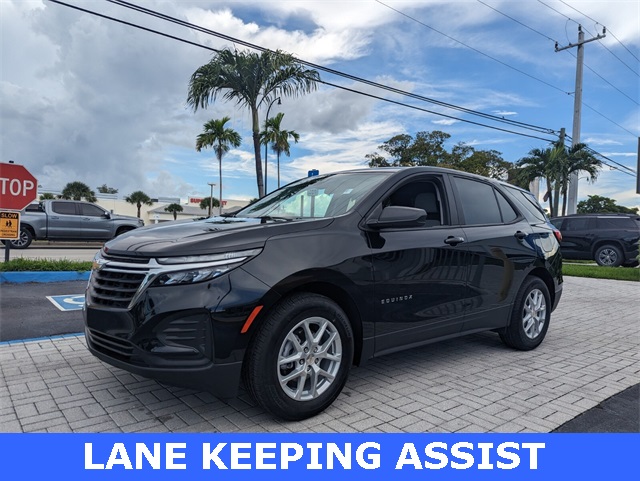 2024 Chevrolet Equinox LS photo 4