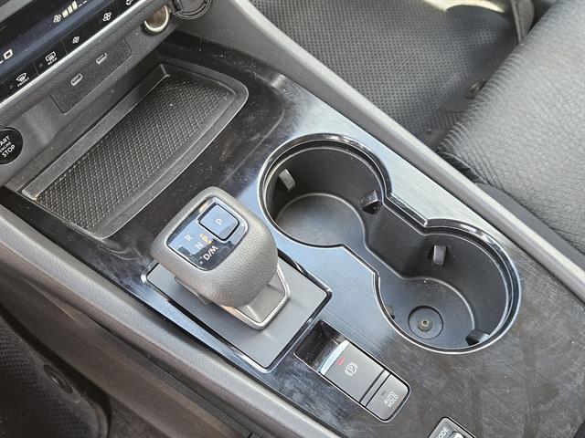 2024 Nissan Rogue SV photo 13
