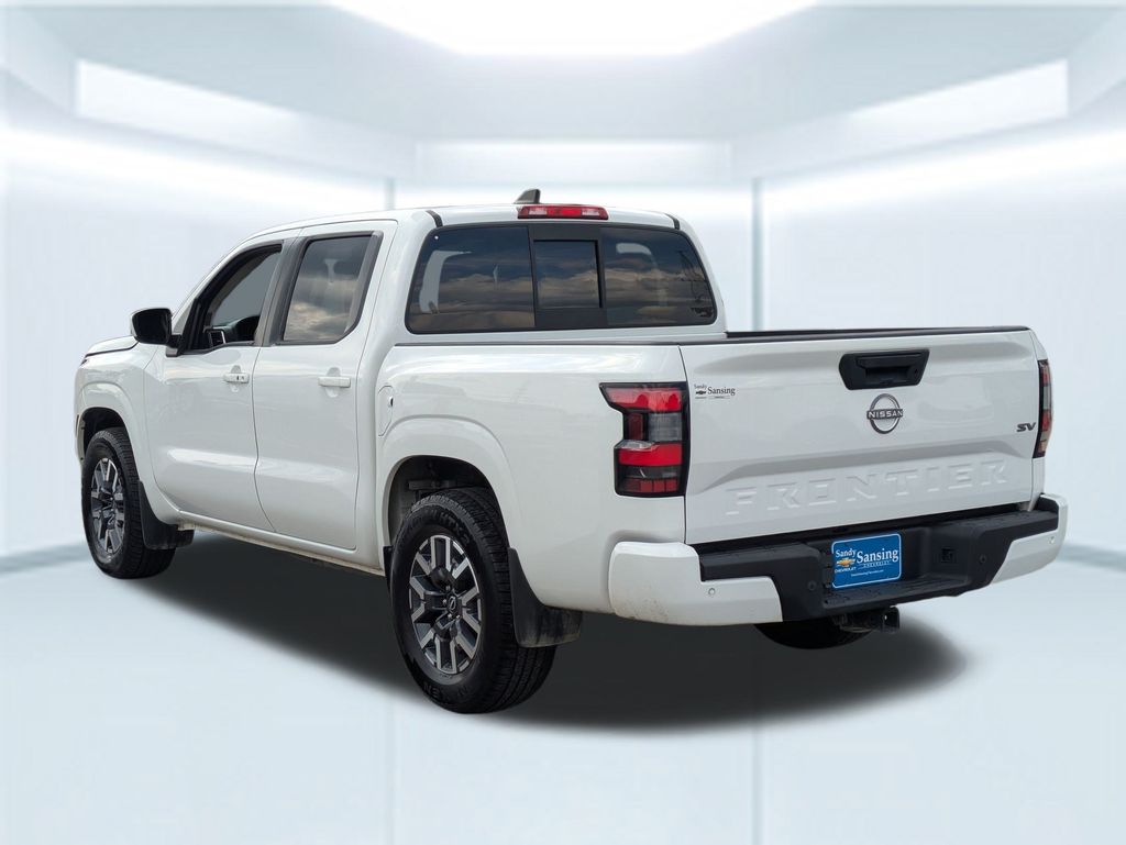2022 Nissan Frontier SV photo 3