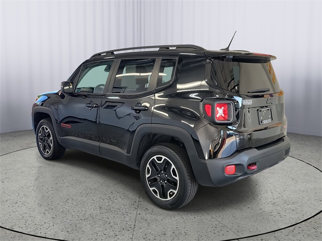 2017 Jeep Renegade Trailhawk photo 4