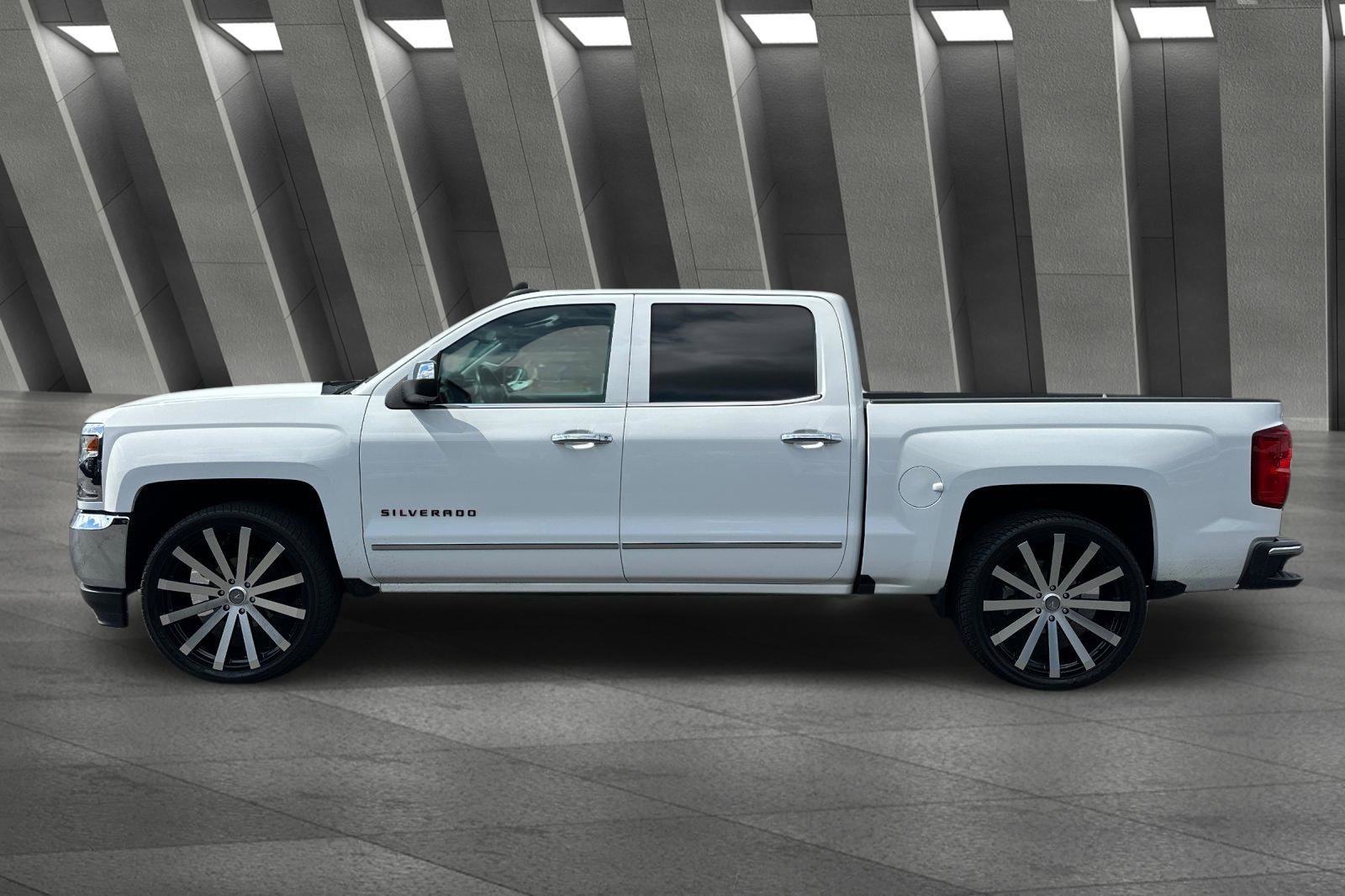 2016 Chevrolet Silverado 1500 LTZ photo 6
