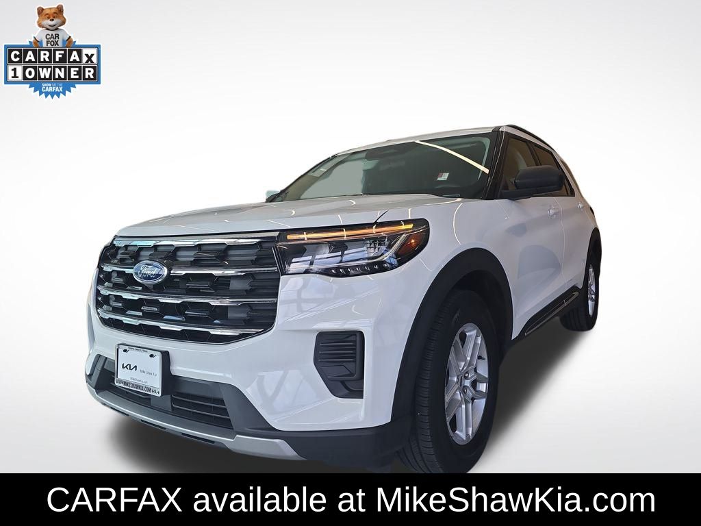 2025 Ford Explorer Active's photo