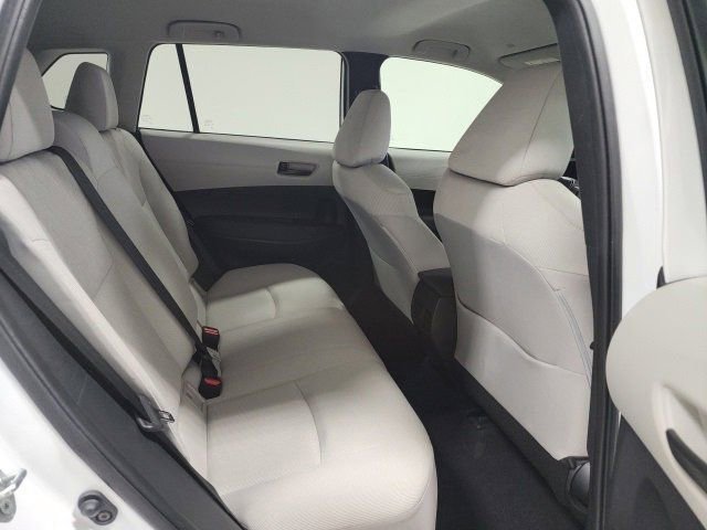2022 Toyota Corolla Cross LE photo 14