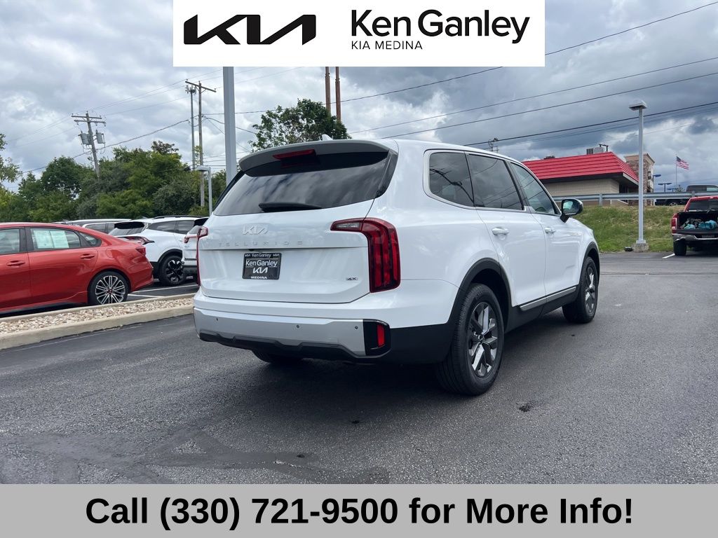 2023 Kia Telluride LX photo 7