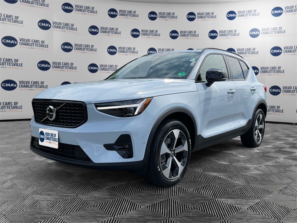 2026 Volvo XC40