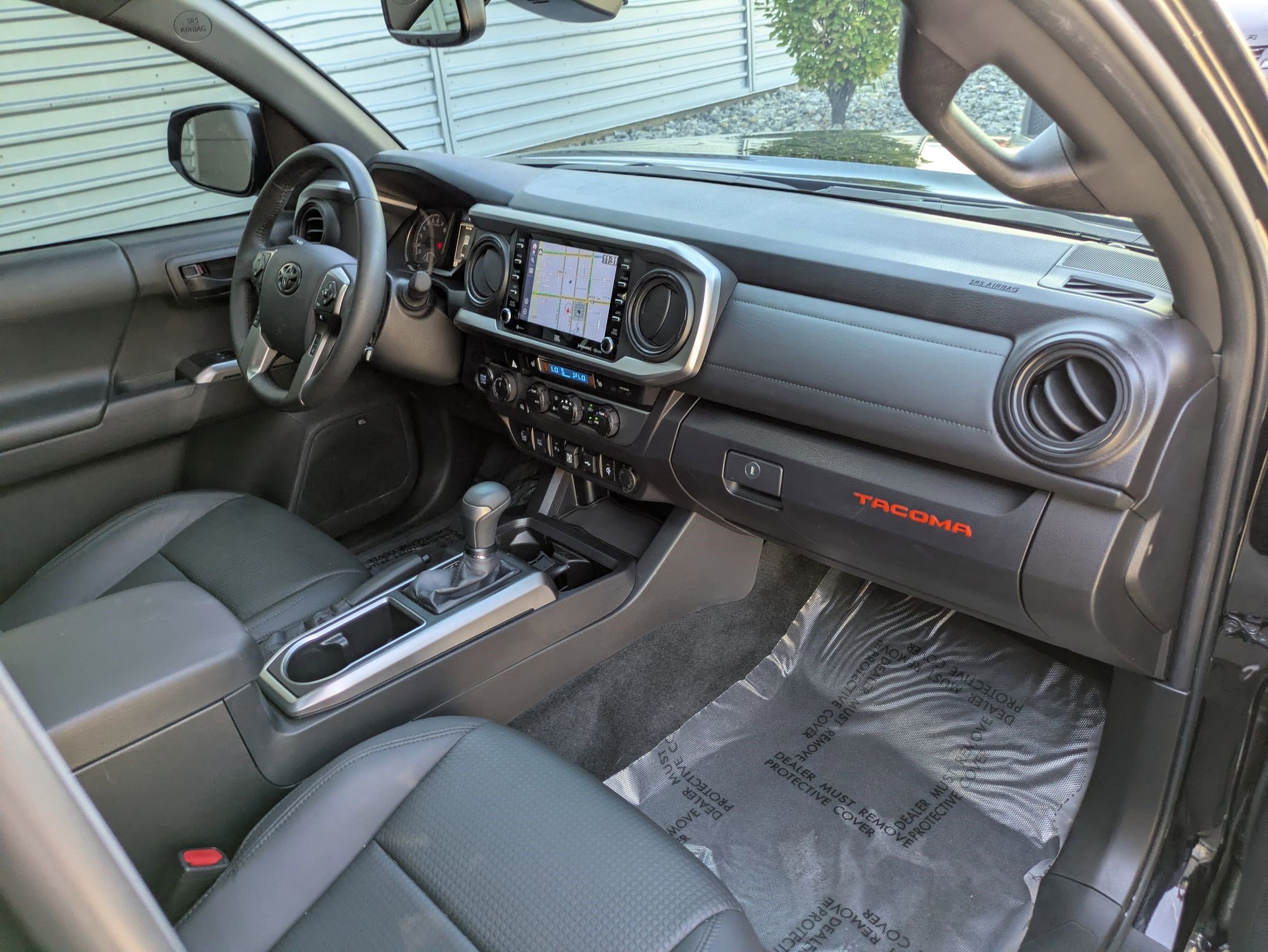 2023 Toyota Tacoma Limited photo 32