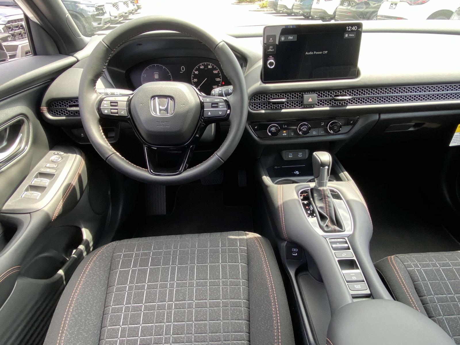 2026 Honda HR-V Sport 2WD photo 2