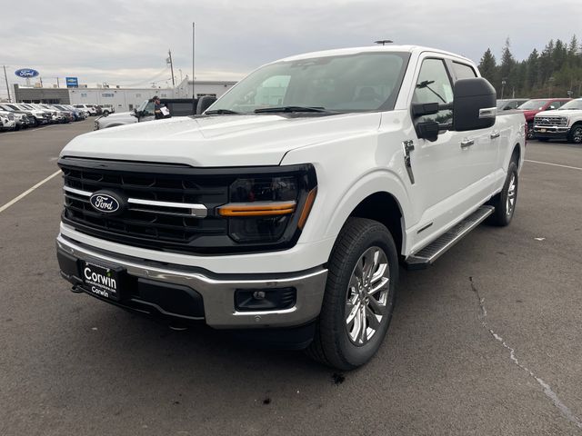 2025 Ford F-150 XLT photo 3