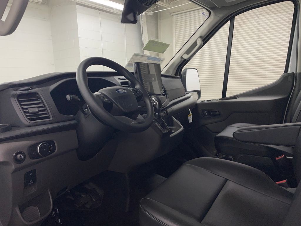 2026 Ford Transit photo 3