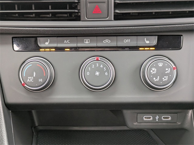 2024 Volkswagen Jetta 1.5T Sport photo 28