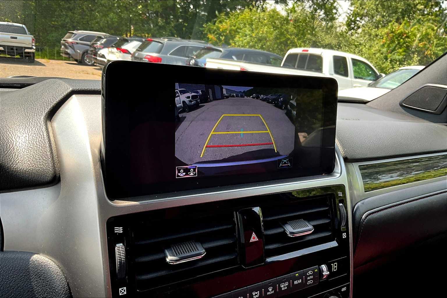 2022 Lexus GX 460 Premium photo 27
