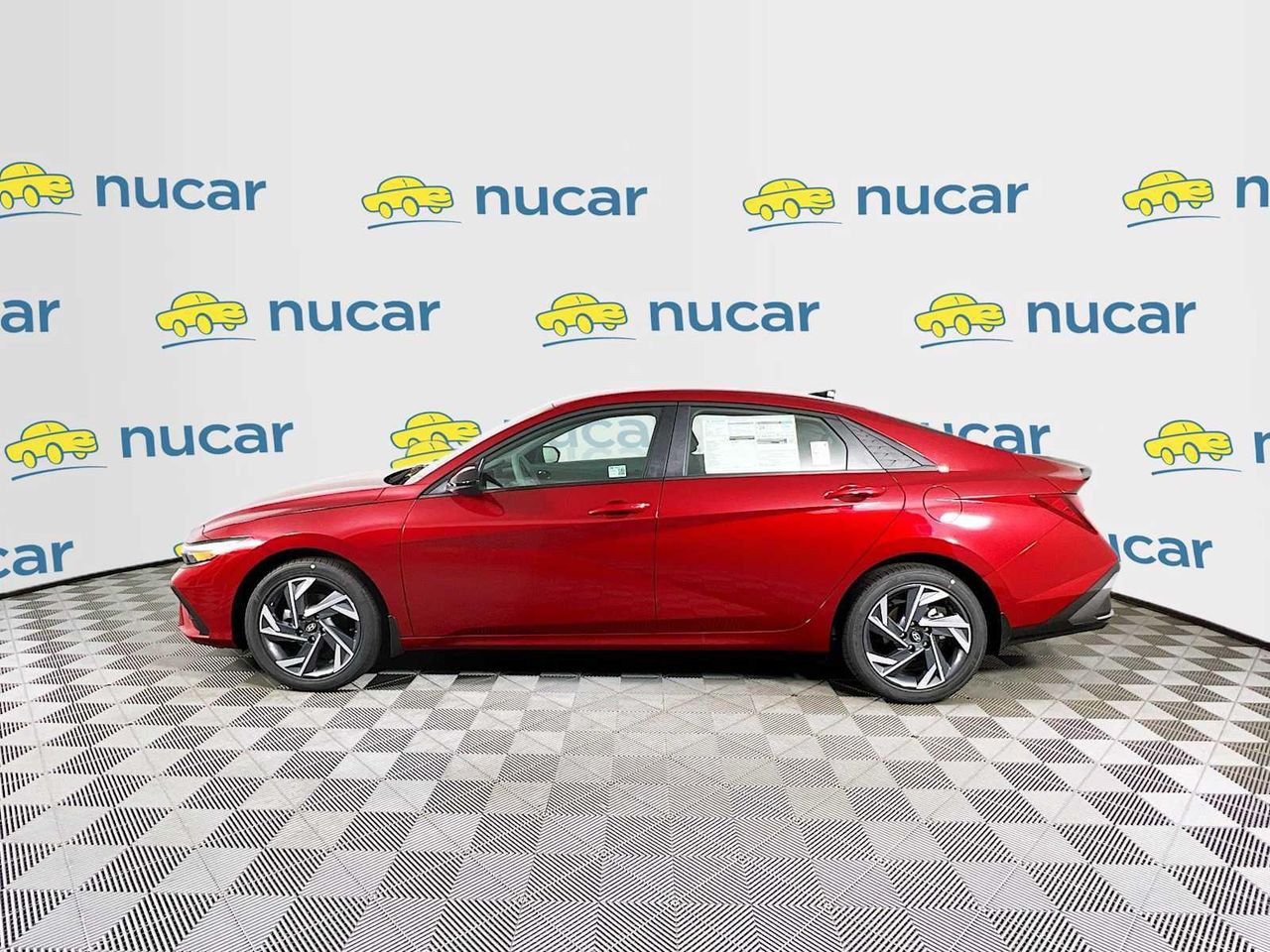 2025 Hyundai Elantra SEL Sport photo 3