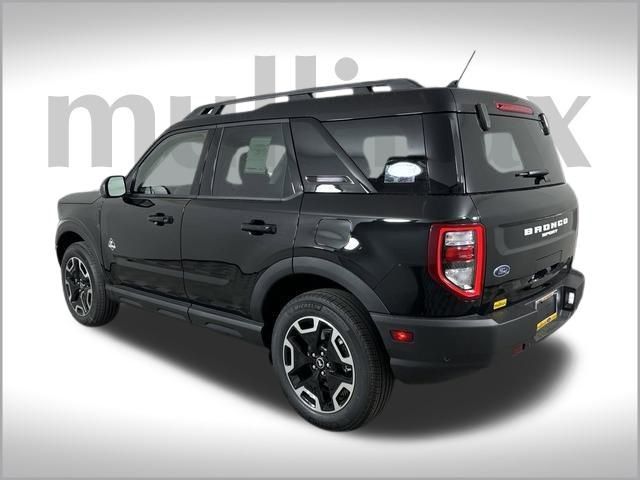 2024 Ford Bronco Sport Outer Banks photo 3