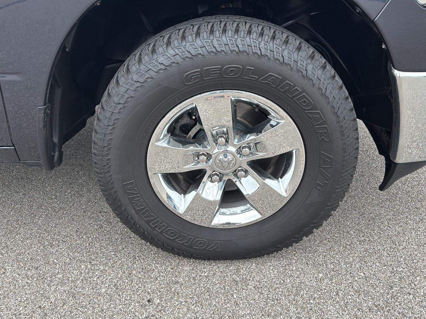 2021 Ram 1500 Classic SLT photo 11